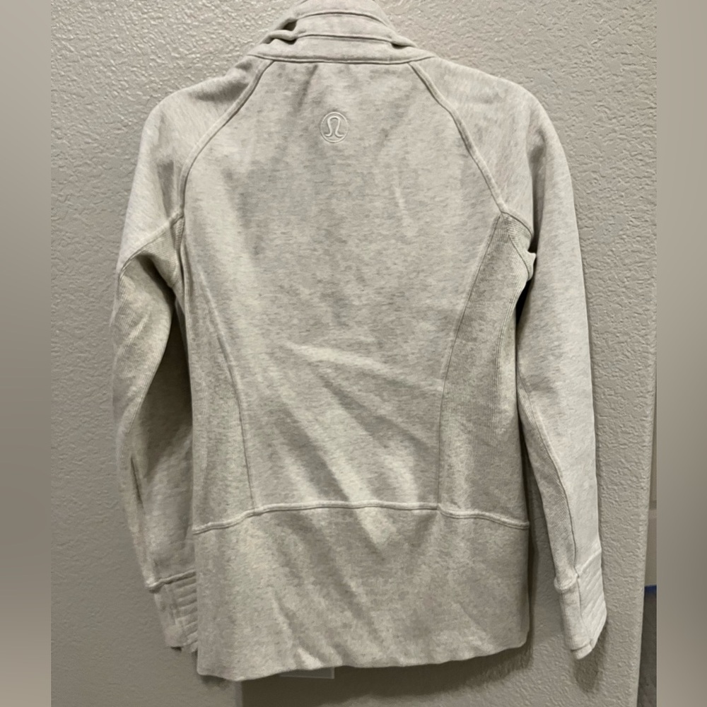 Lululemon Jacket - Picture 2 of 4